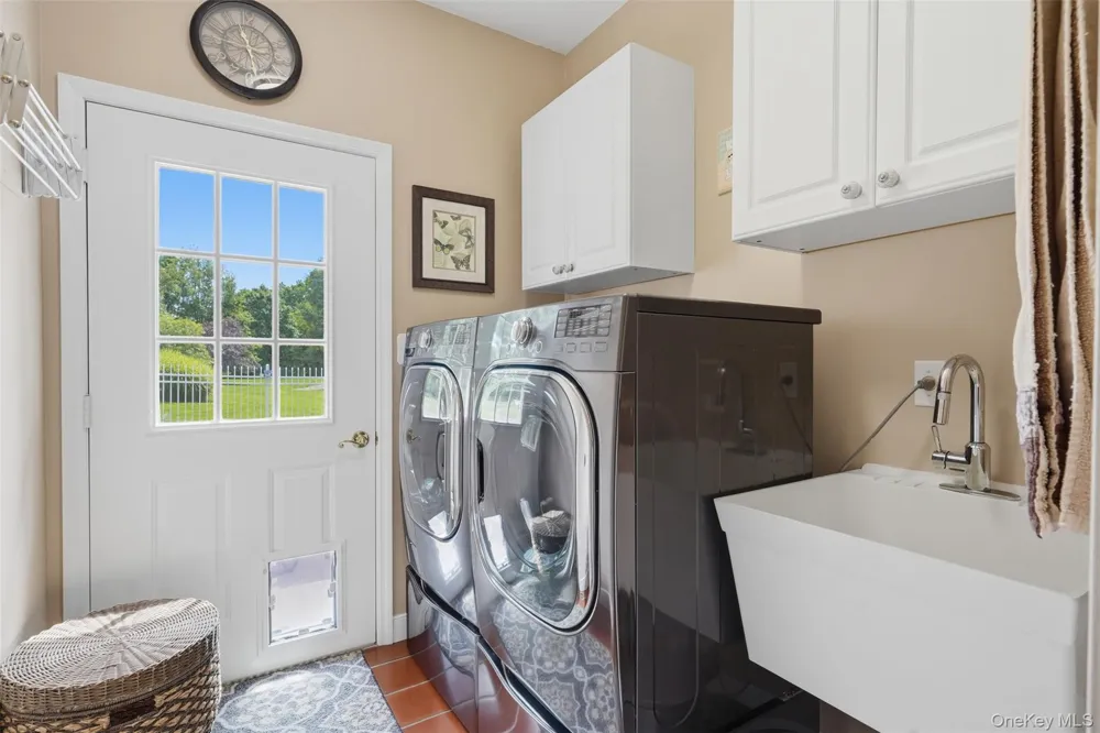 28 Enright Lane Montgomery, NY 12549