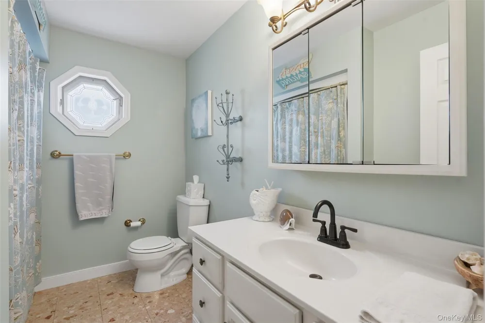 28 Enright Lane Montgomery, NY 12549