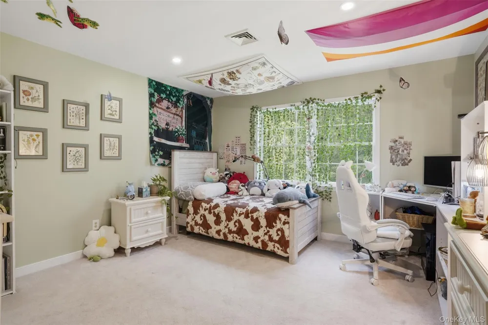 28 Enright Lane Montgomery, NY 12549