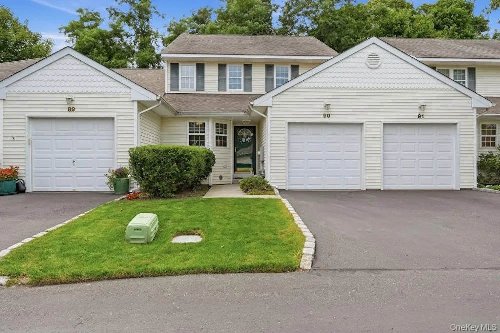 90 Mulberry Common Riverhead, NY 11901