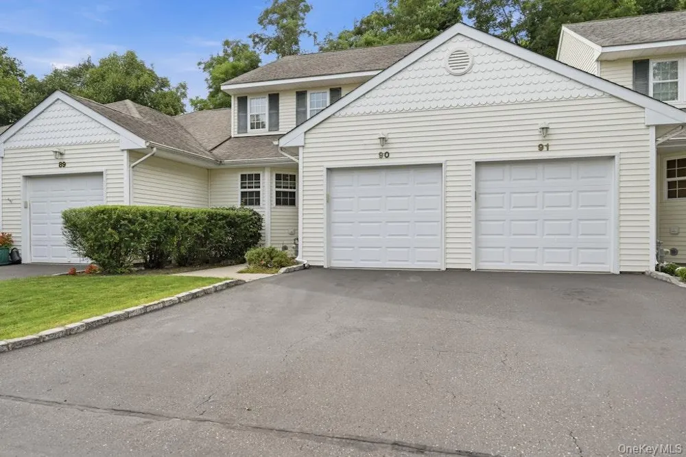 90 Mulberry Common Riverhead, NY 11901