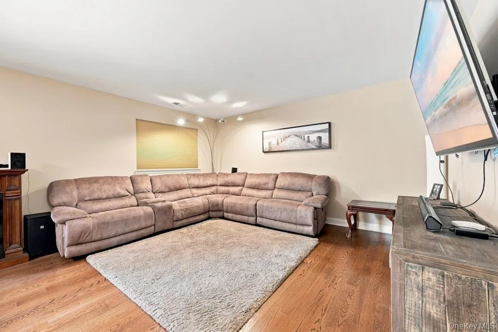 90 Mulberry Common Riverhead, NY 11901
