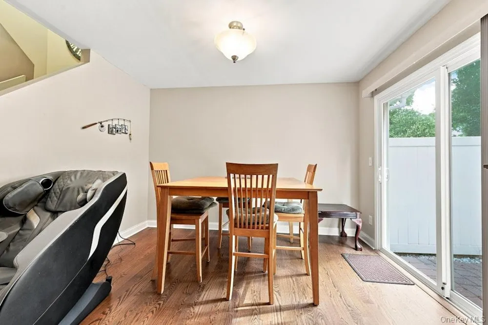 90 Mulberry Common Riverhead, NY 11901