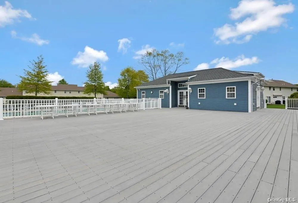 90 Mulberry Common Riverhead, NY 11901