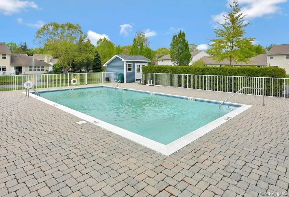 90 Mulberry Common Riverhead, NY 11901