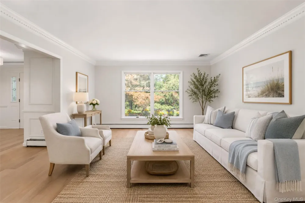 6 Davids Way Port Jefferson Village, NY 11777