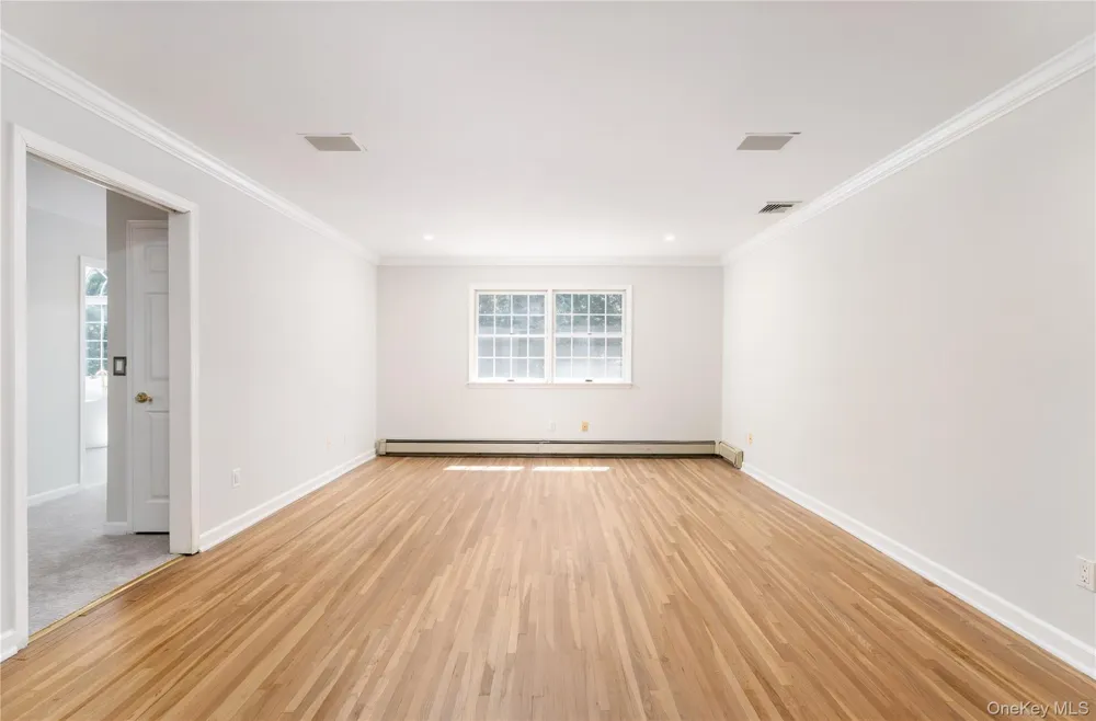 6 Davids Way Port Jefferson Village, NY 11777