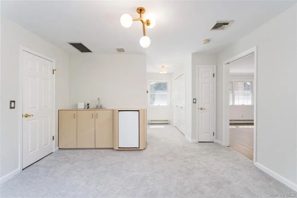 6 Davids Way Port Jefferson Village, NY 11777