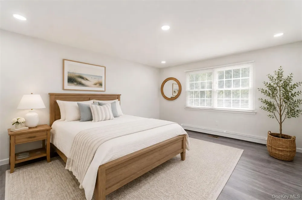 6 Davids Way Port Jefferson Village, NY 11777