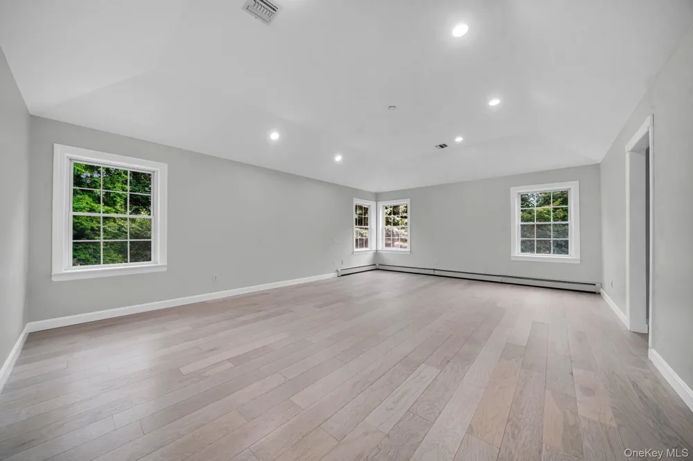 9 Gooler Court Stony Point, NY 10980
