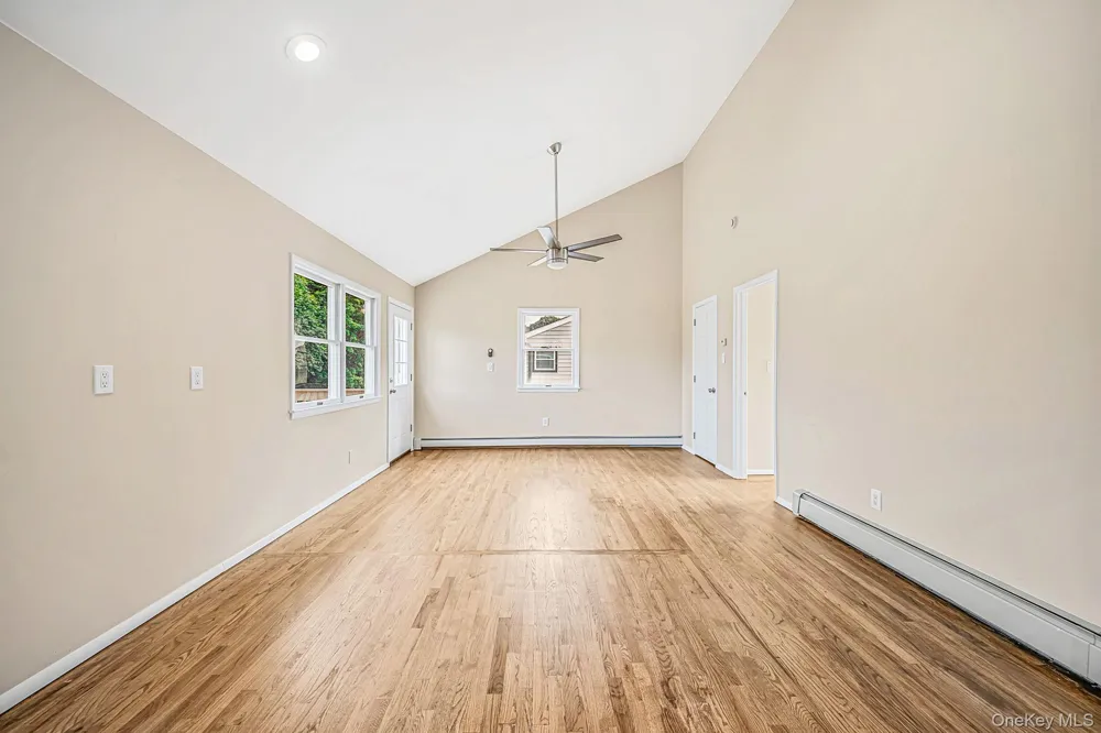 35 Colony Road Port Jefferson, NY 11776