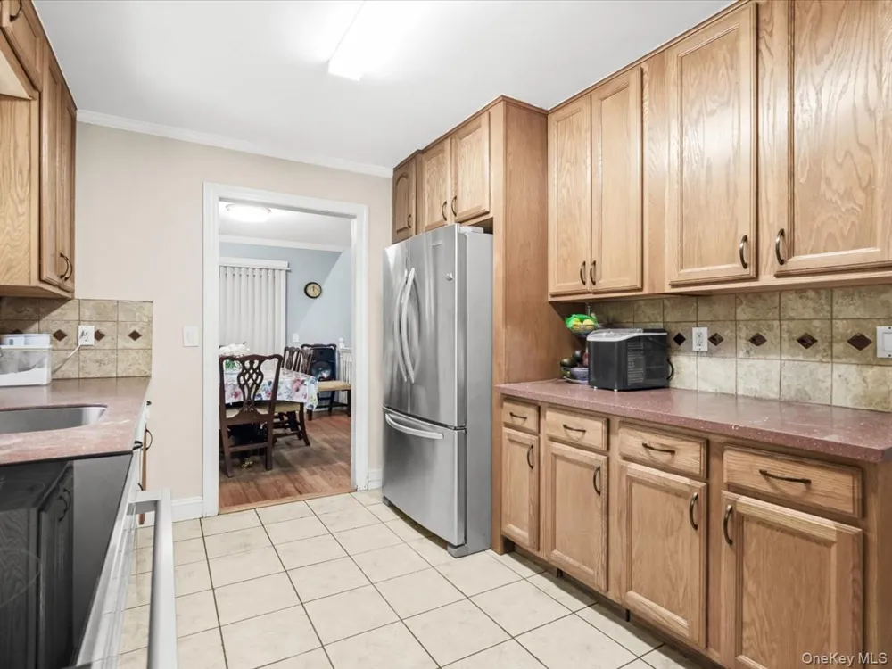 23 Hren Avenue Huntington, NY 11743