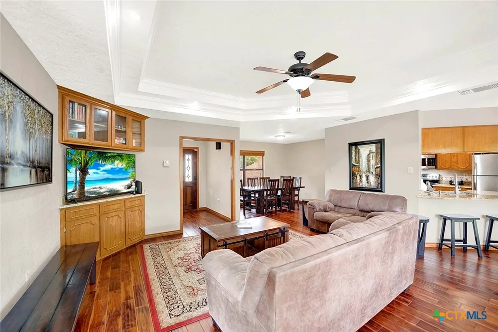 48 River Oak Drive Seguin, TX 78155