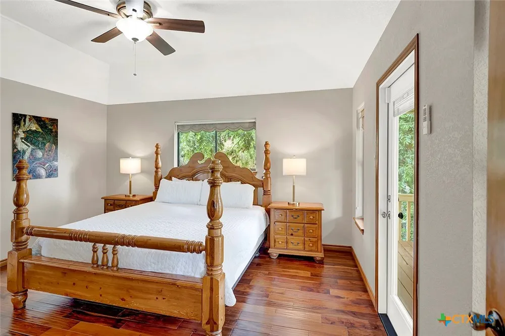 48 River Oak Drive Seguin, TX 78155