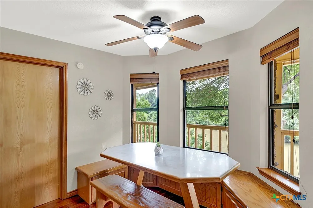 48 River Oak Drive Seguin, TX 78155