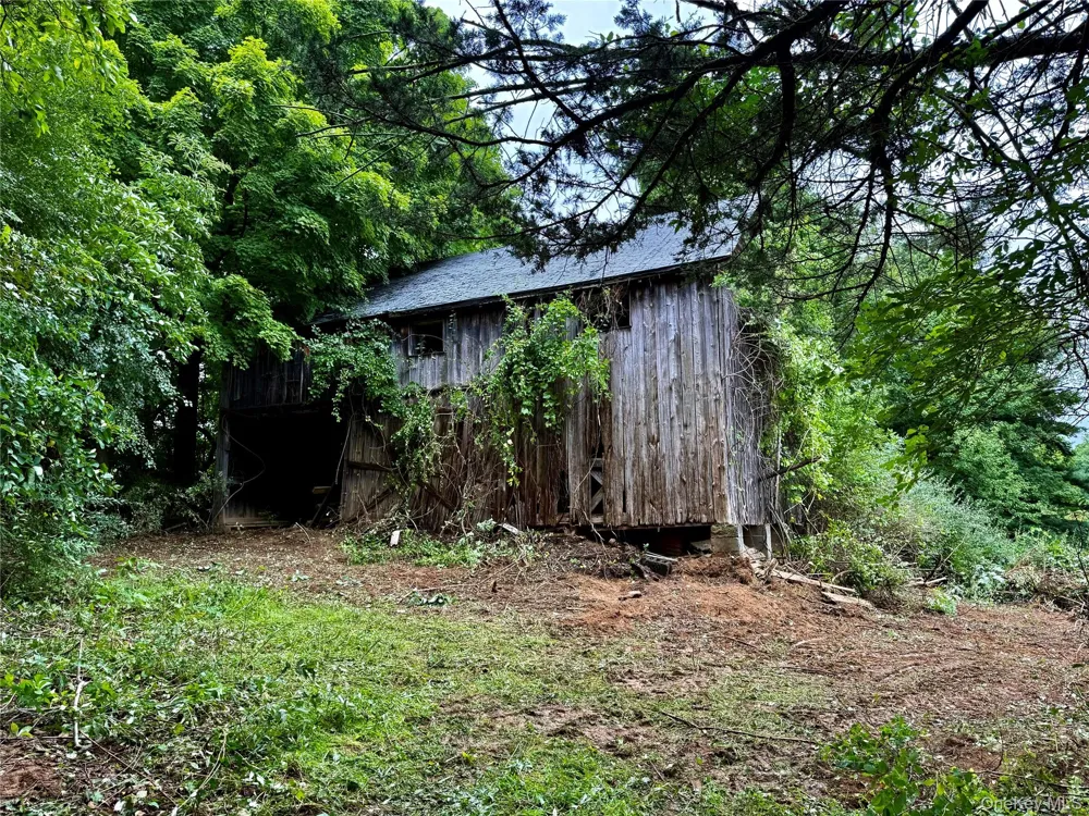 150 Weaver Road Elizaville, NY 12523