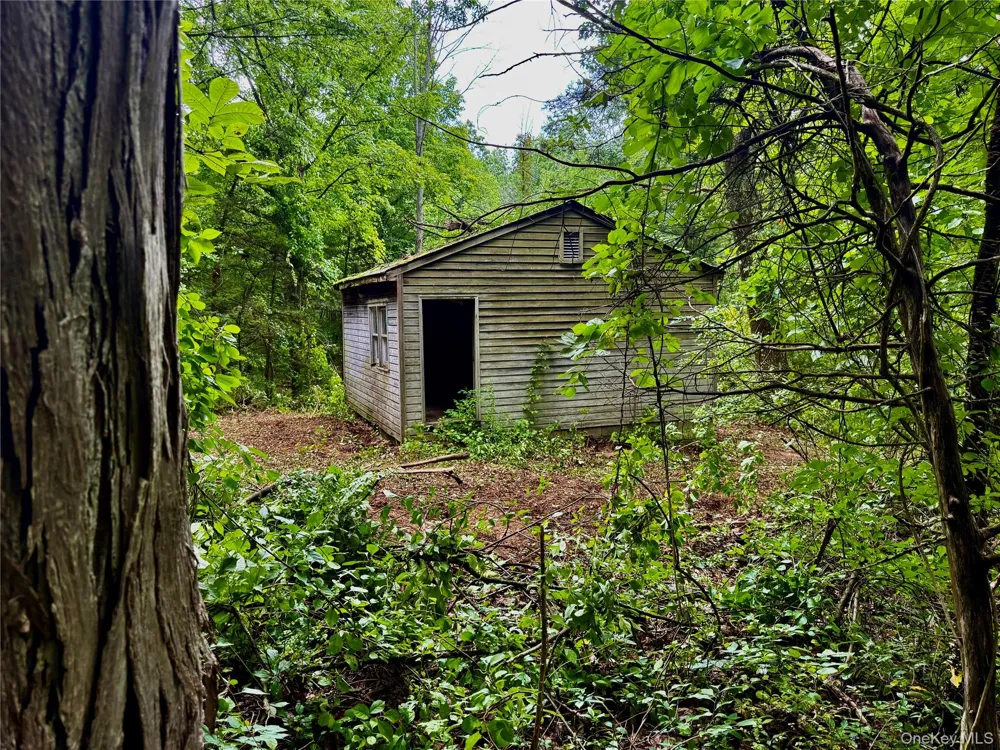 150 Weaver Road Elizaville, NY 12523