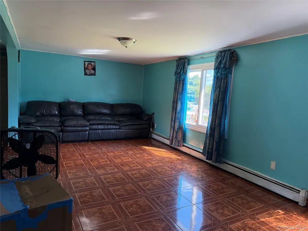 73 Michigan Avenue Bay Shore, NY 11706