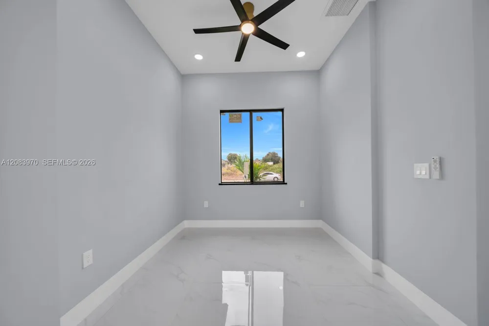 53 Susan Ave S Lehigh Acres, FL 33976