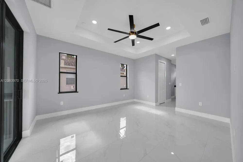 53 Susan Ave S Lehigh Acres, FL 33976