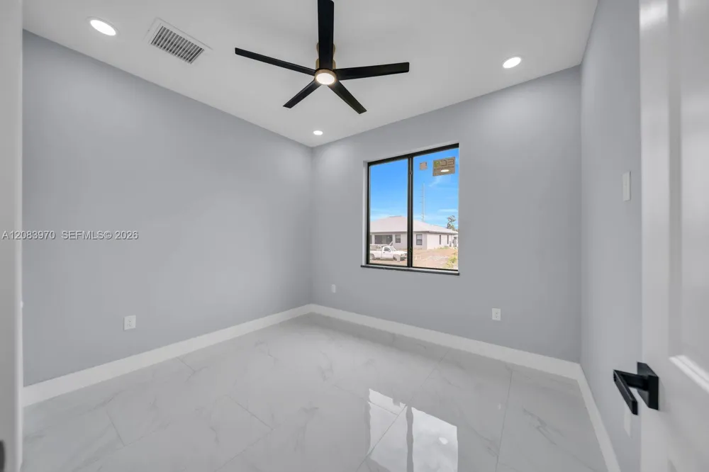 53 Susan Ave S Lehigh Acres, FL 33976