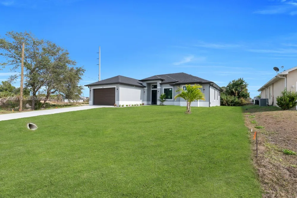 53 Susan Ave S Lehigh Acres, FL 33976