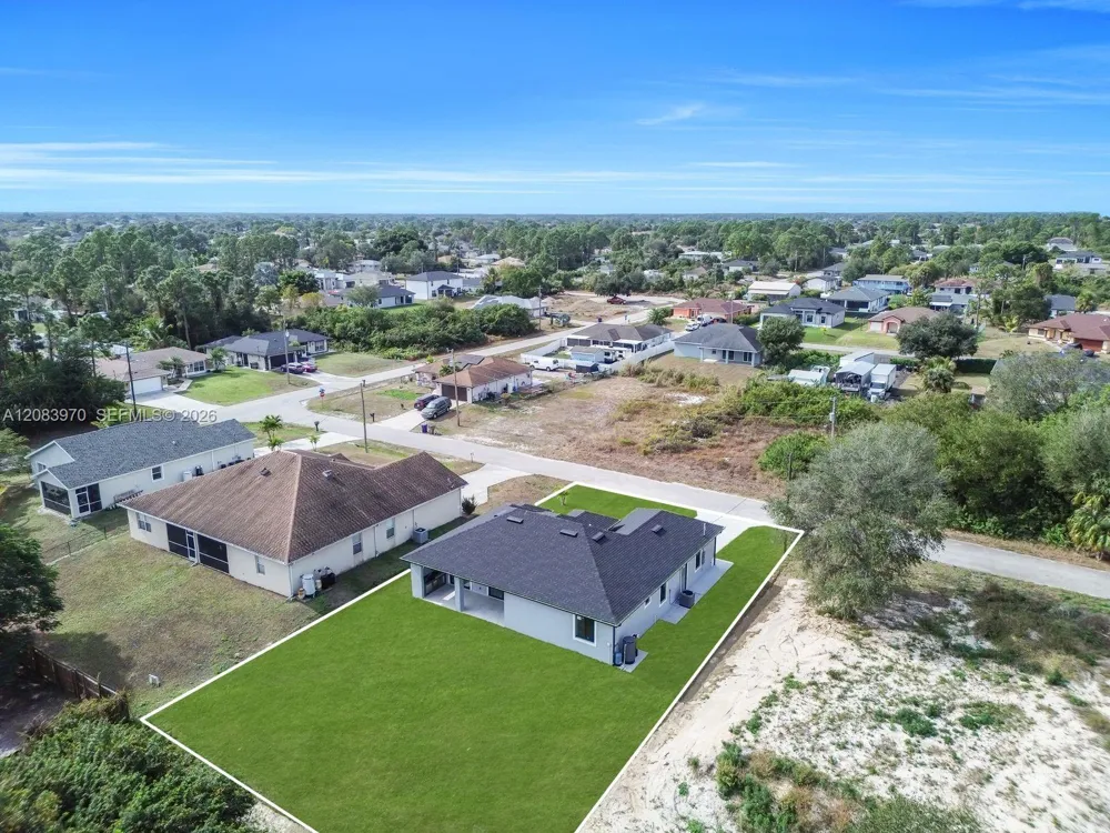 53 Susan Ave S Lehigh Acres, FL 33976