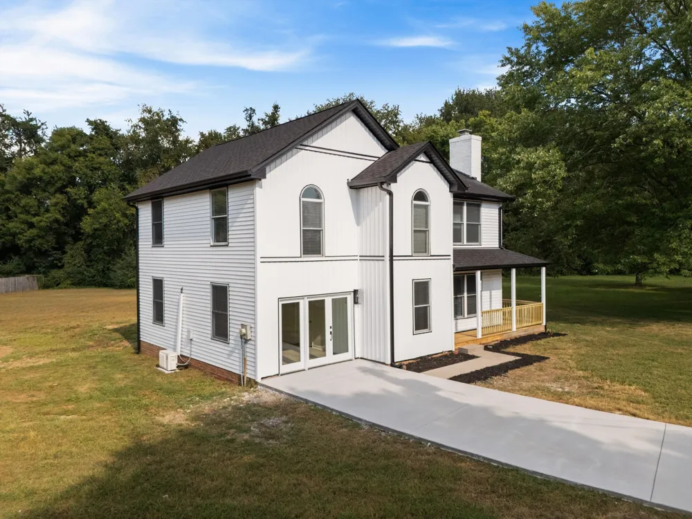 1817 Holloway Cir Murfreesboro, TN 37127