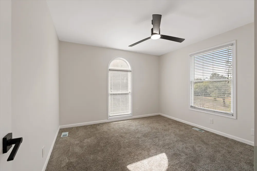 1817 Holloway Cir Murfreesboro, TN 37127