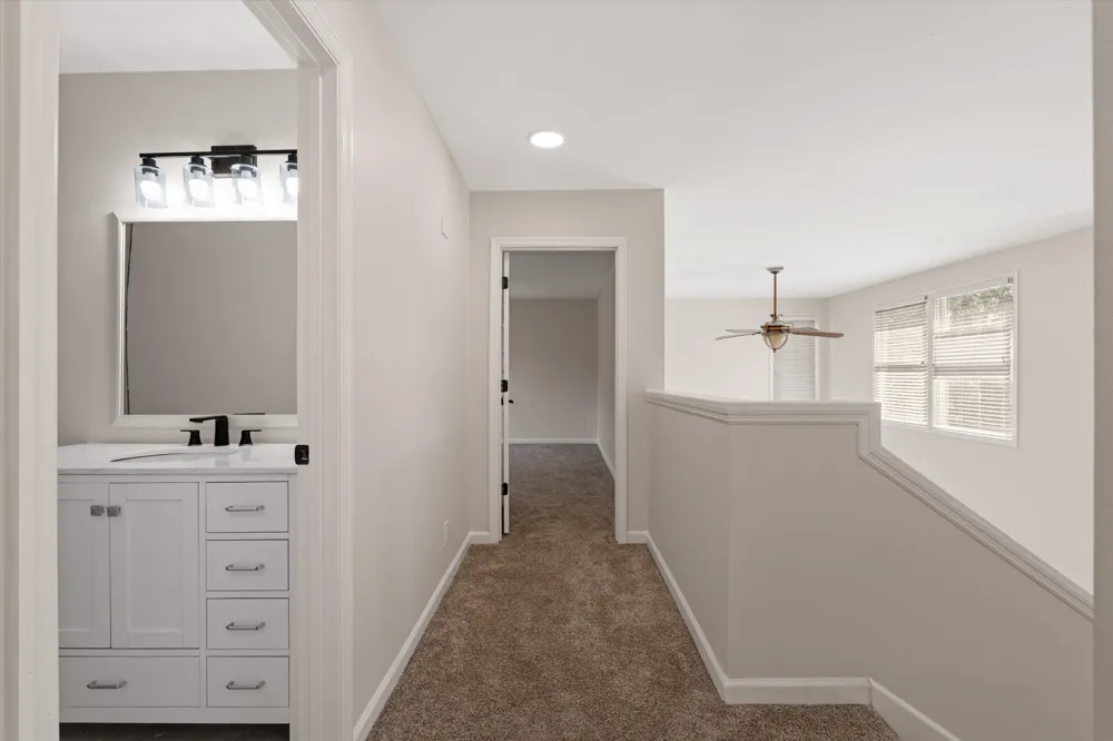 1817 Holloway Cir Murfreesboro, TN 37127