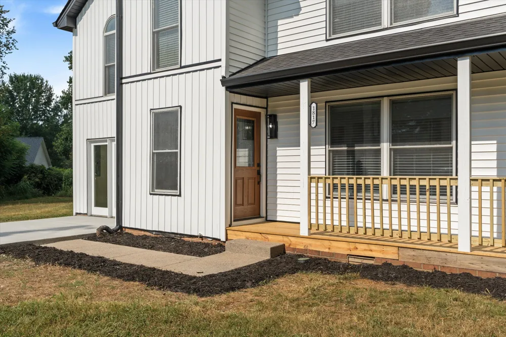 1817 Holloway Cir Murfreesboro, TN 37127