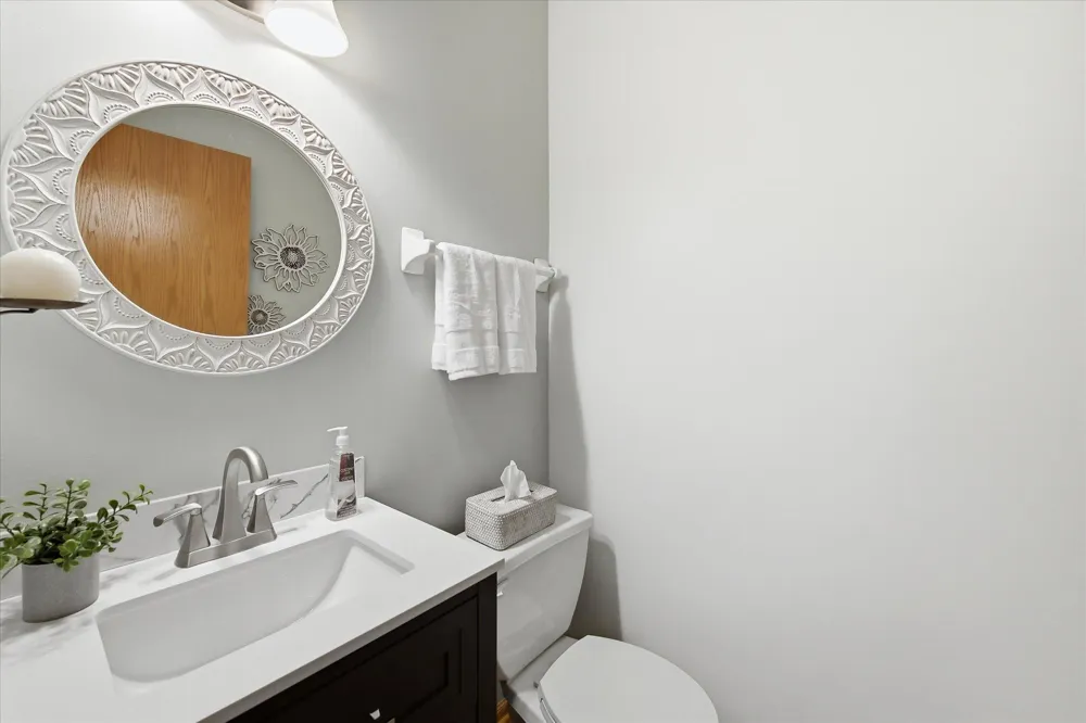 2707 River Hills Drive S Burnsville, MN 55337