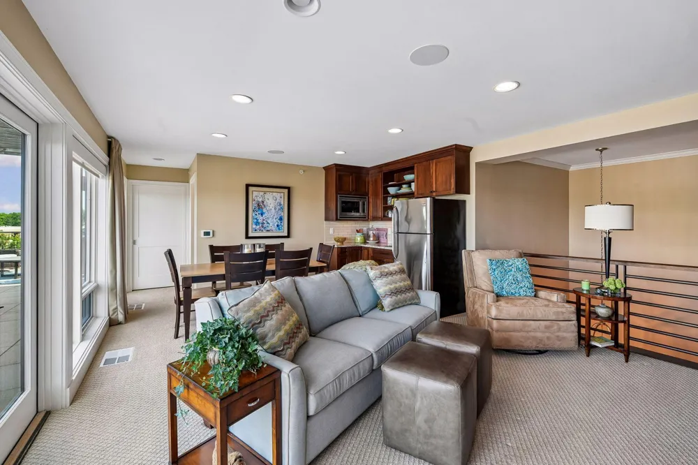 875 Lake Street #401 Wayzata, MN 55391