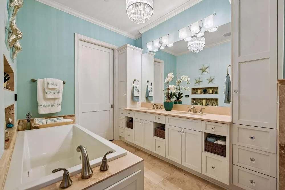 875 Lake Street #401 Wayzata, MN 55391