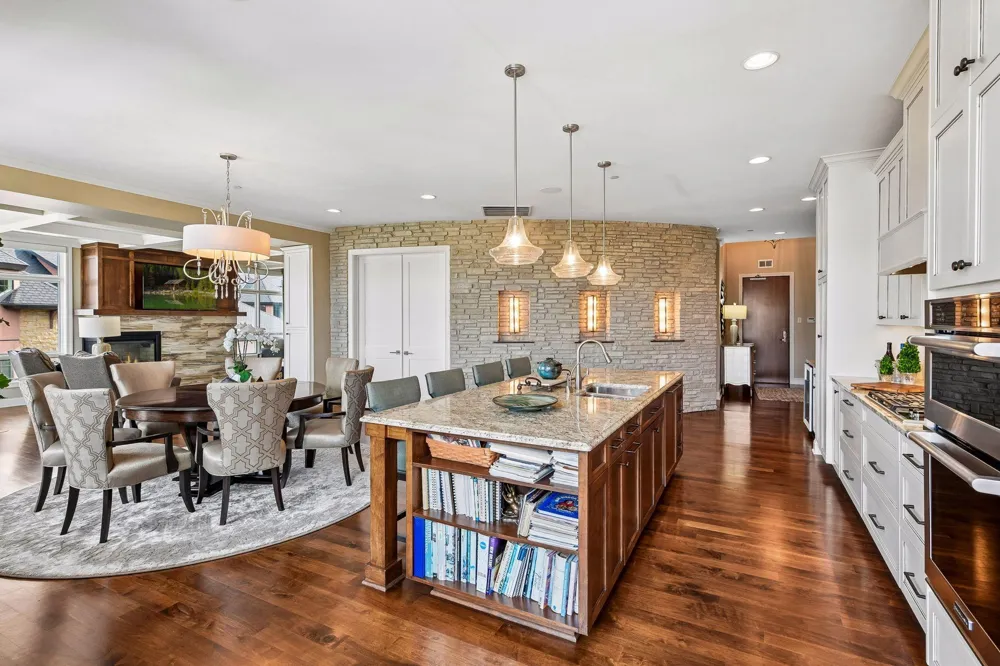 875 Lake Street #401 Wayzata, MN 55391