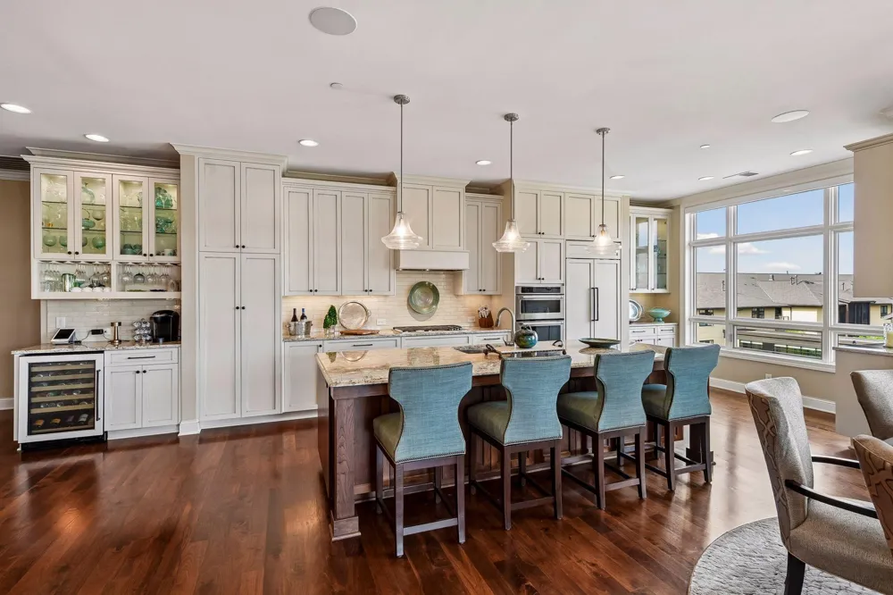 875 Lake Street #401 Wayzata, MN 55391