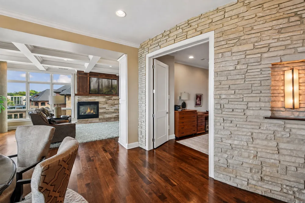 875 Lake Street #401 Wayzata, MN 55391