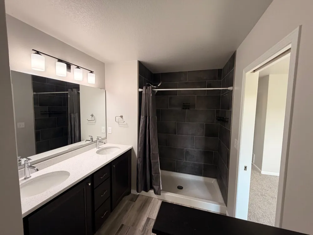 10258 Burgundy Drive Horace, ND 58047