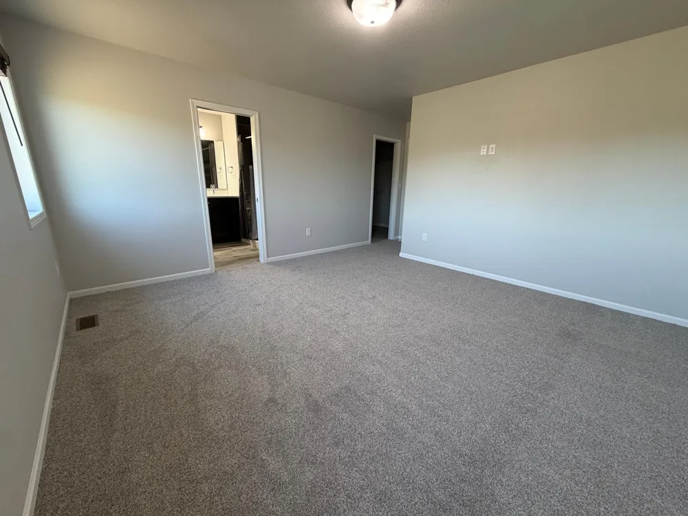 10258 Burgundy Drive Horace, ND 58047