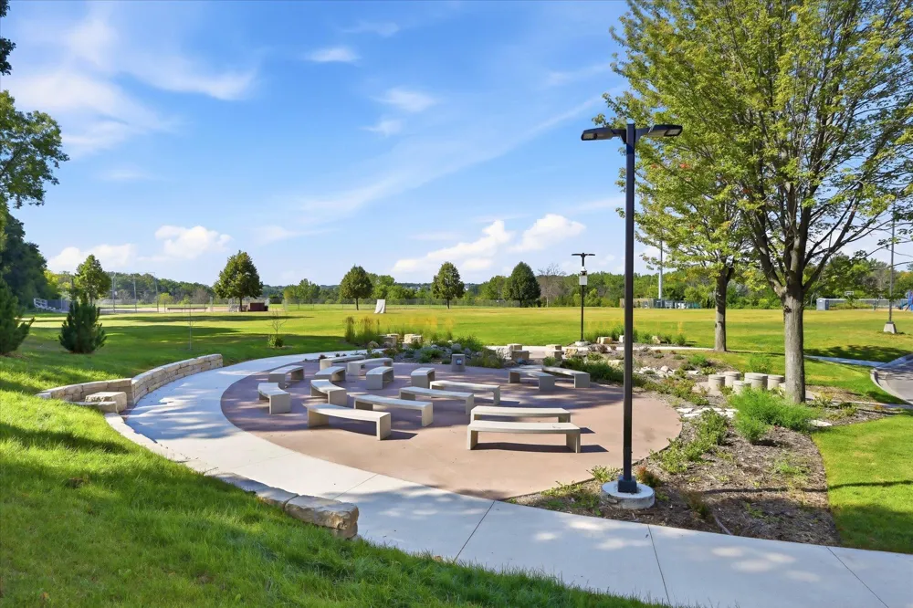 6747 Quantico Lane Maple Grove, MN 55311