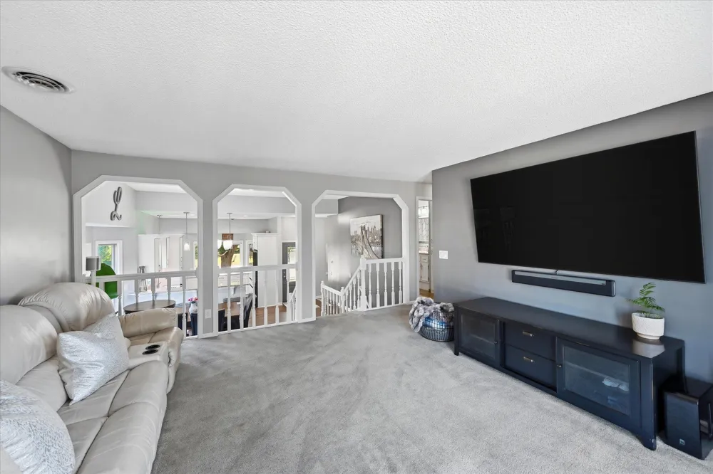 6747 Quantico Lane Maple Grove, MN 55311