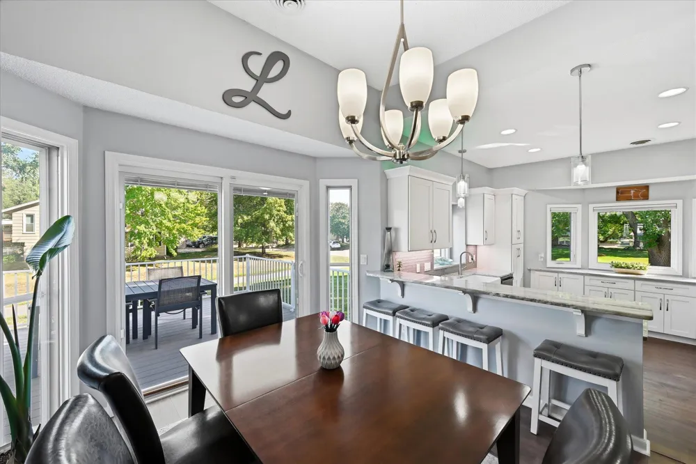 6747 Quantico Lane Maple Grove, MN 55311