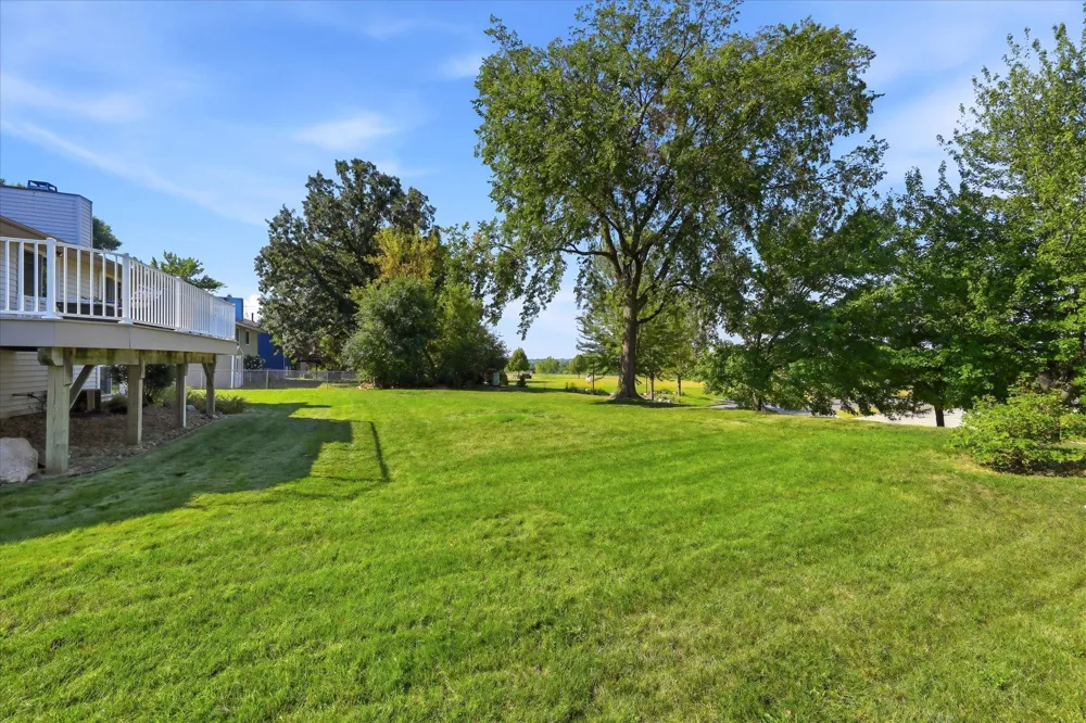 6747 Quantico Lane Maple Grove, MN 55311
