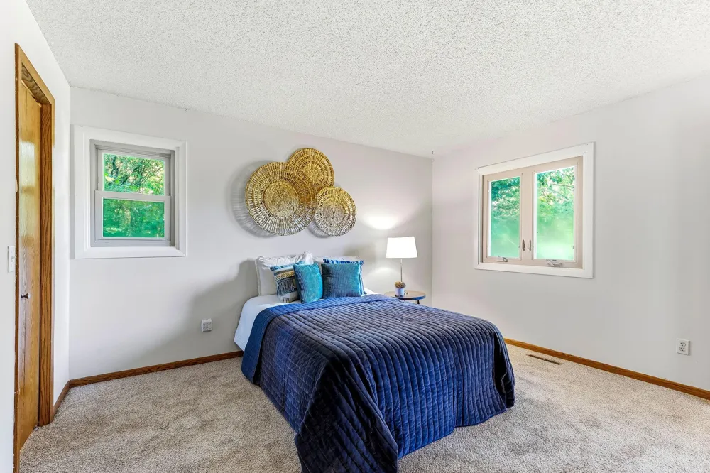 762 Elrene Court Eagan, MN 55123