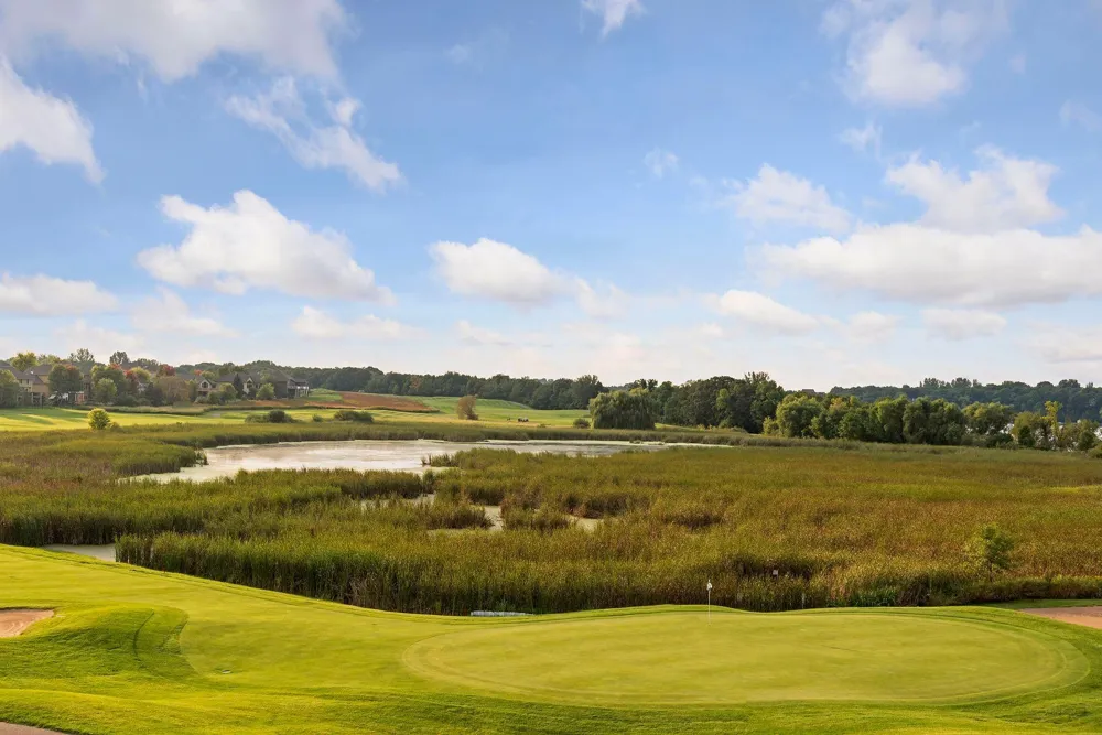 441 Pleasant Lane Chaska, MN 55318