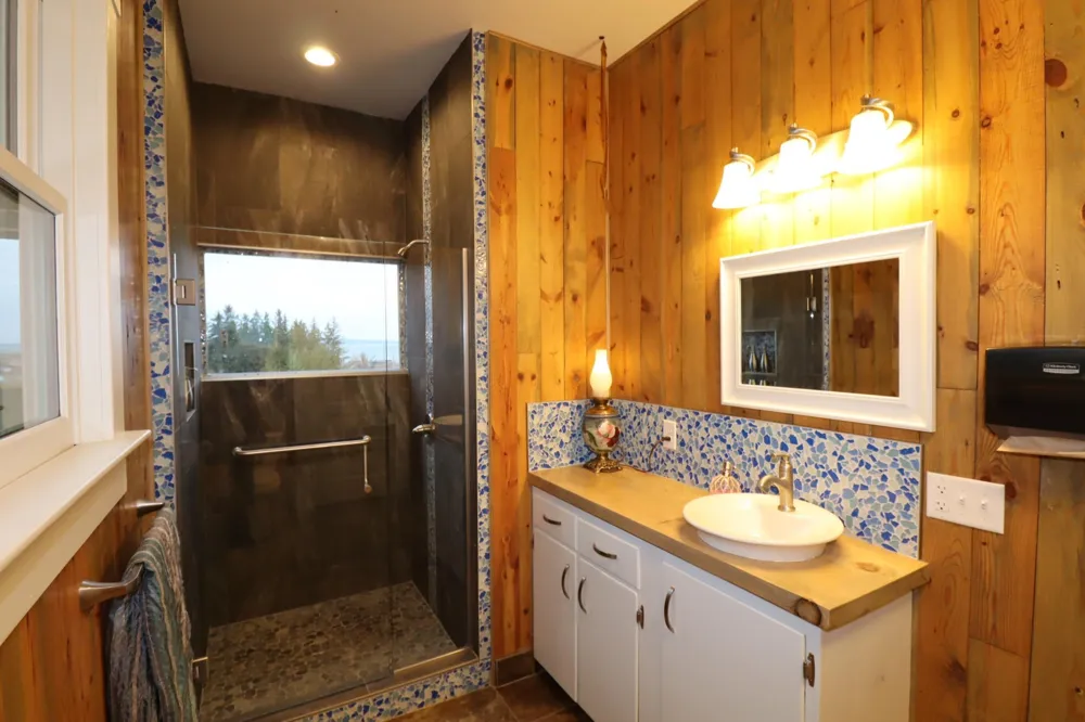 315 Turner Road Ashland, WI 54806