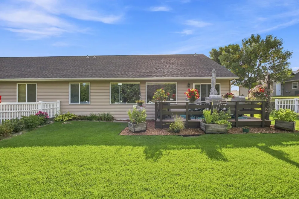 1815 Bridgeview Boulevard Detroit Lakes, MN 56501