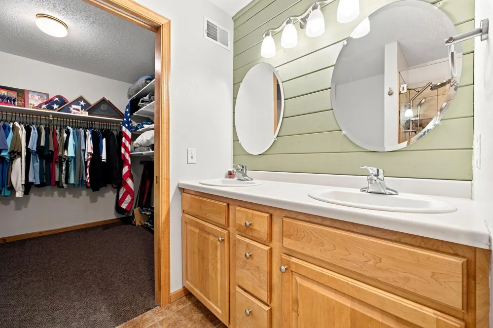 1815 Bridgeview Boulevard Detroit Lakes, MN 56501