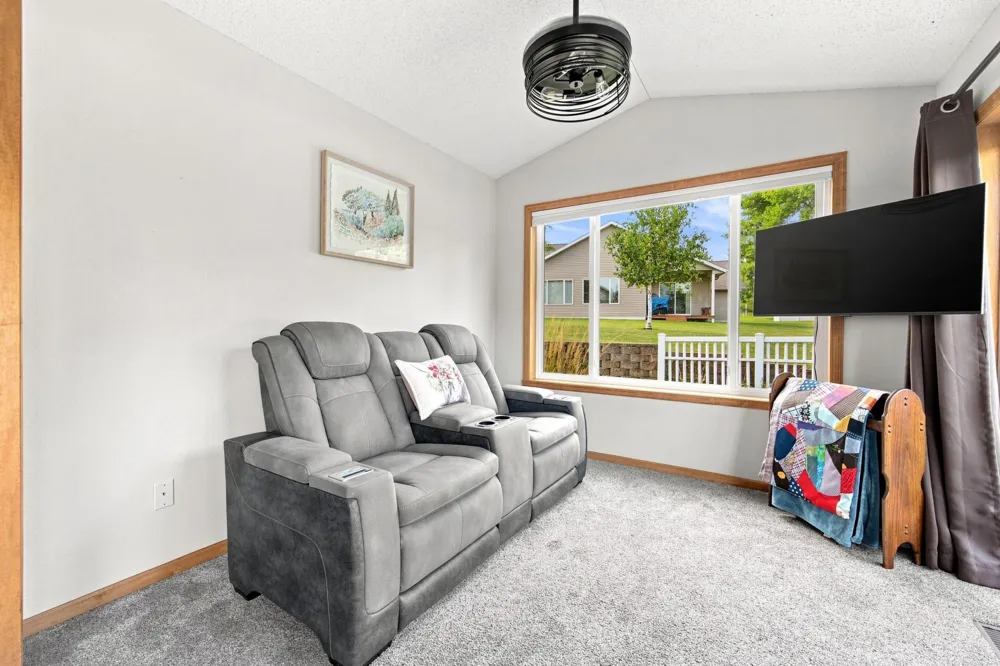 1815 Bridgeview Boulevard Detroit Lakes, MN 56501