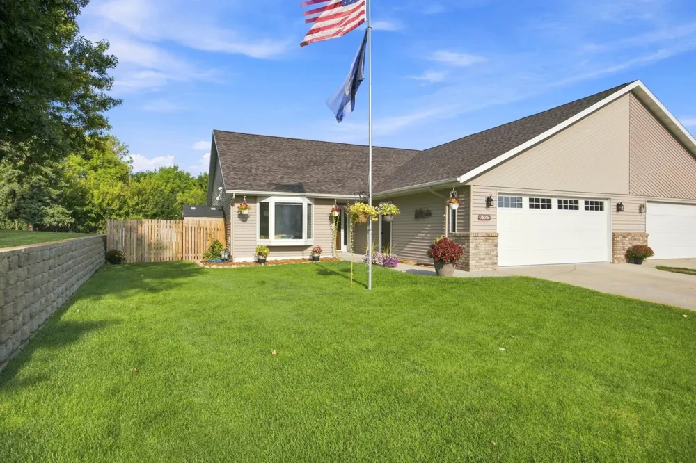 1815 Bridgeview Boulevard Detroit Lakes, MN 56501